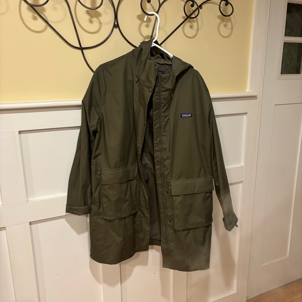 Women’s Patagonia outer shell
